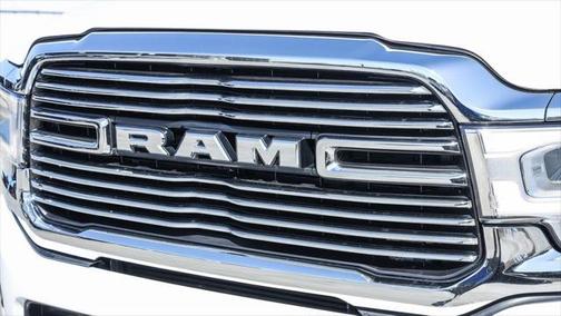 2023 RAM 2500 Laramie Crew Cab 4x4 6'4' Box