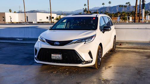 2024 Toyota Sienna XSE 7 Passenger