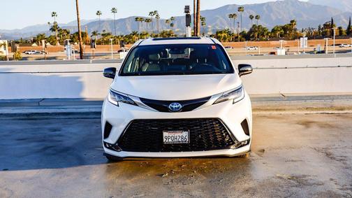 2024 Toyota Sienna XSE 7 Passenger