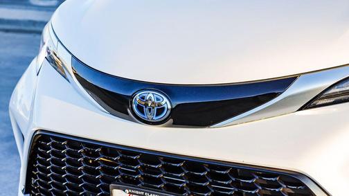 2024 Toyota Sienna XSE 7 Passenger