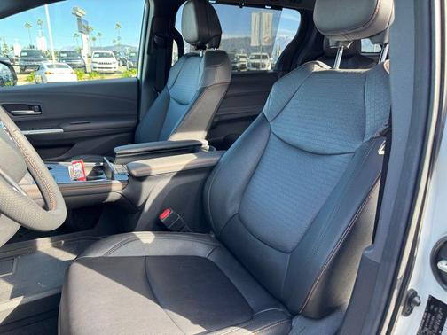 2024 Toyota Sienna XSE 7 Passenger