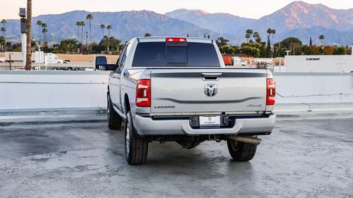 2024 RAM 2500 Laramie Crew Cab 4x4 6'4' Box