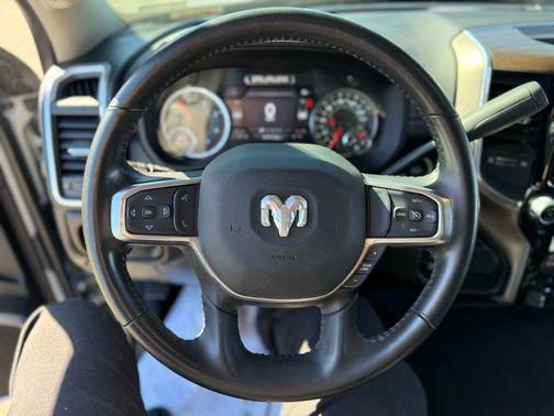 2024 RAM 2500 Laramie Crew Cab 4x4 6'4' Box