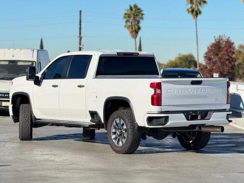 2023 Chevrolet Silverado 2500 Custom