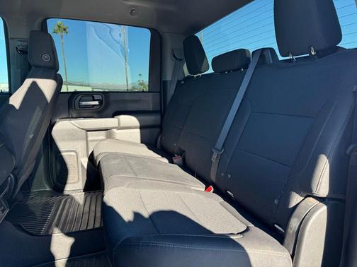 2023 Chevrolet Silverado 2500 Custom