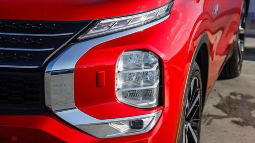 2023 Mitsubishi Outlander PHEV SE S-AWC