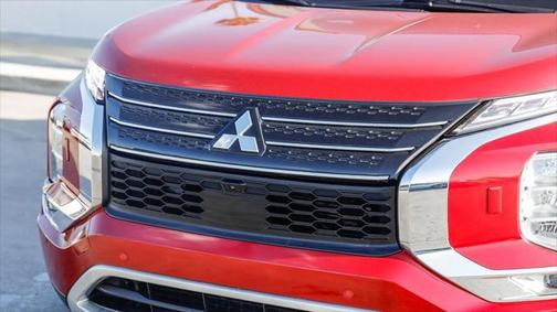 2023 Mitsubishi Outlander PHEV SE S-AWC