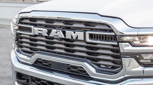 2025 RAM 3500 Big Horn Crew Cab 4x4 8' Box
