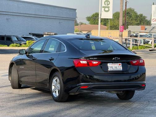 Mosaic Black Metallic 2024 Chevrolet Malibu 1LS