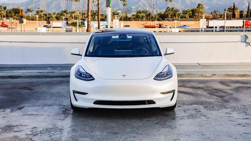 2022 Tesla Model 3 Long Range
