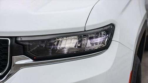 2022 Jeep Grand Cherokee Laredo