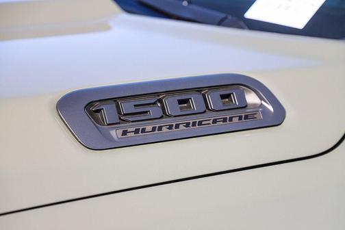 2026 RAM 1500 Warlock Crew Cab 4x4 5'7' Box