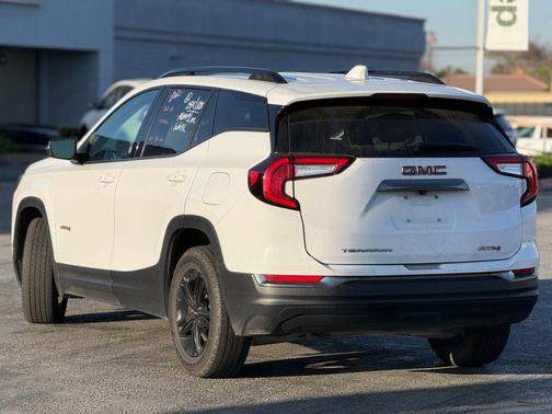 2023 GMC Terrain AWD AT4