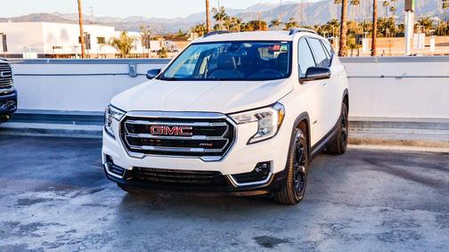 2023 GMC Terrain AWD AT4
