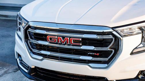 2023 GMC Terrain AWD AT4