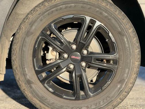 2023 GMC Terrain AWD AT4