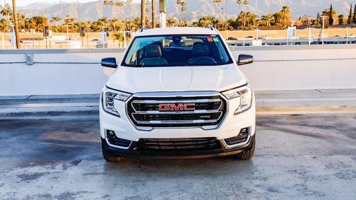 2023 GMC Terrain AWD AT4