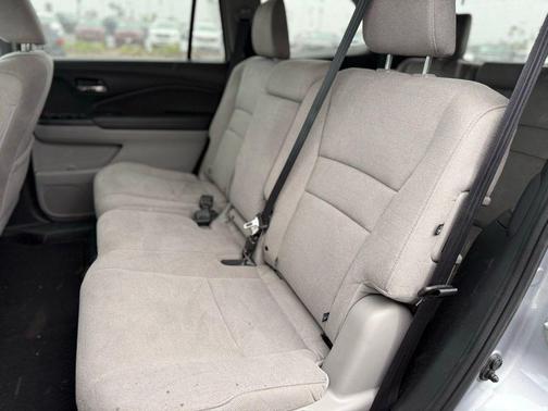2020 Honda Pilot 2WD LX