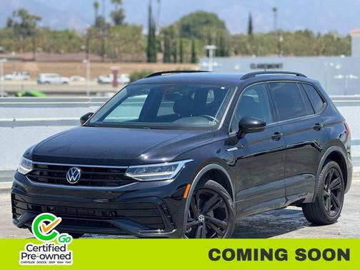 2023 Volkswagen Tiguan 2.0T SE R-Line Black