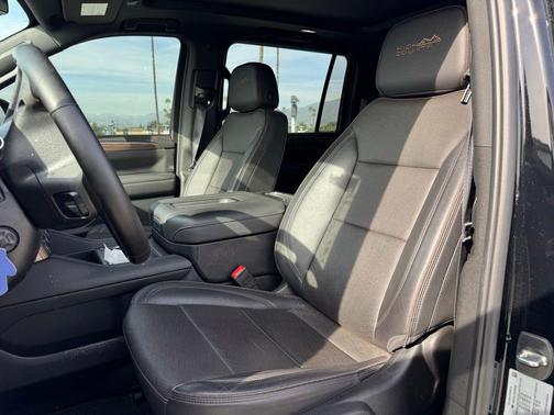 2024 Chevrolet Suburban 4WD High Country