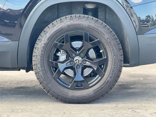 2024 Volkswagen Atlas 2.0T SE w/Technology 4MOTION