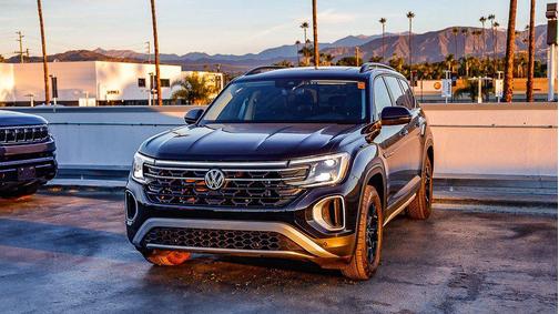 2024 Volkswagen Atlas 2.0T SE w/Technology 4MOTION