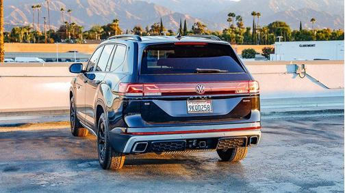 2024 Volkswagen Atlas 2.0T SE w/Technology 4MOTION