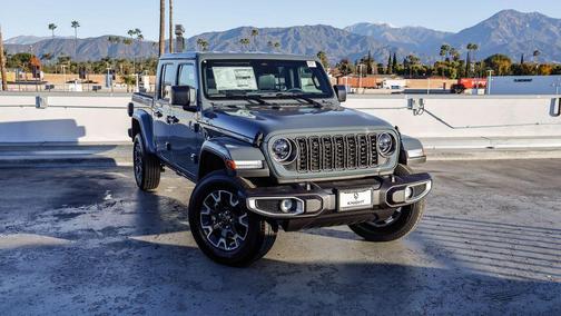 2026 Jeep Gladiator Sahara 4x4