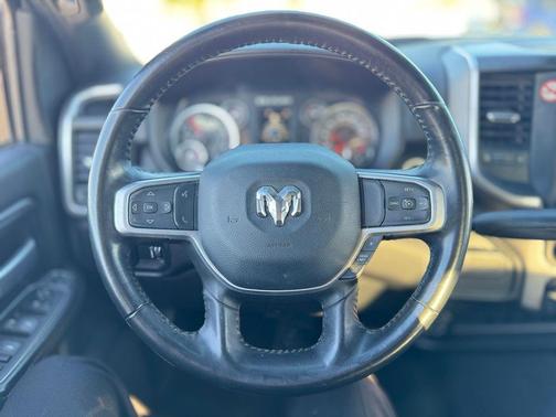 2024 RAM 3500 Big Horn Crew Cab 4x4 8' Box