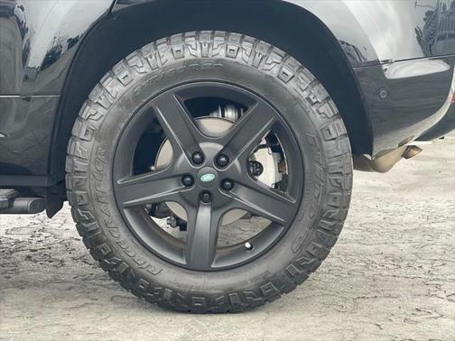 2023 Land Rover Defender 110 S