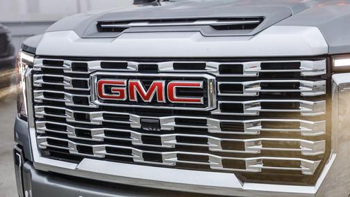 2024 GMC Sierra 2500 Denali