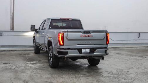 2024 GMC Sierra 2500 Denali