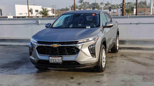 Sterling Gray Metallic 2024 Chevrolet Trax LS