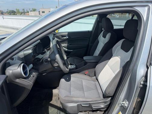 Sterling Gray Metallic 2024 Chevrolet Trax LS