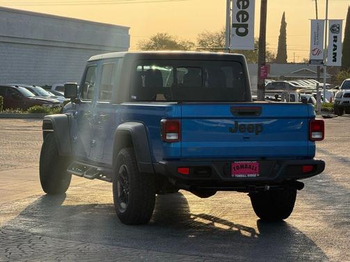 2021 Jeep Gladiator Sport