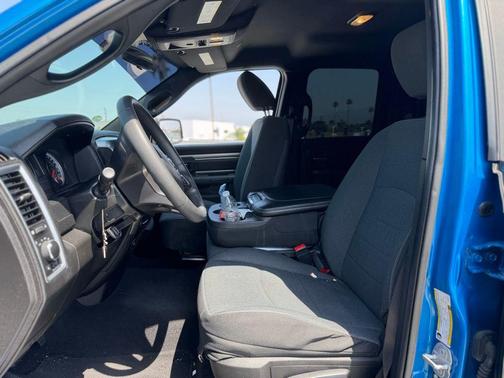 Hydro Blue Pearlcoat 2021 RAM 1500 Classic Warlock Quad Cab 4x2 6'4' Box