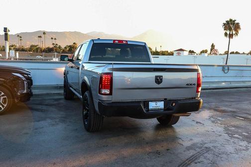 Billet Silver Metallic Clearcoat 2024 RAM 1500 Classic Warlock Crew Cab 4x4 5'7' Box