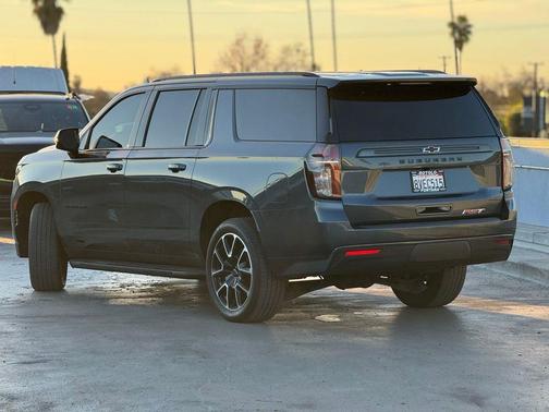2021 Chevrolet Suburban RST