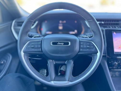 2024 Jeep Grand Cherokee Altitude