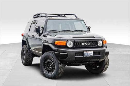 2014 Toyota FJ Cruiser Base