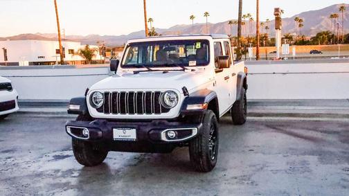 2026 Jeep Gladiator Sport
