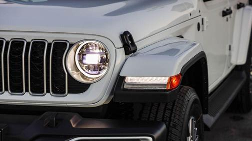 2026 Jeep Wrangler 4-Door Sahara 4x4