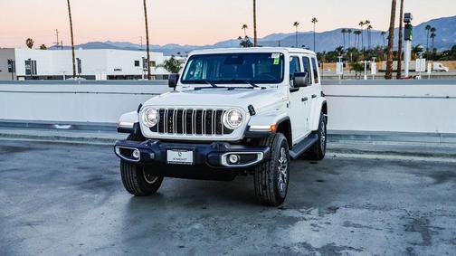 2026 Jeep Wrangler 4-Door Sahara 4x4
