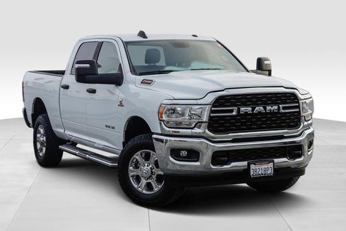 2023 RAM 2500 Big Horn Crew Cab 4x4 6'4' Box