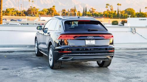 2023 Audi Q8 55 Premium