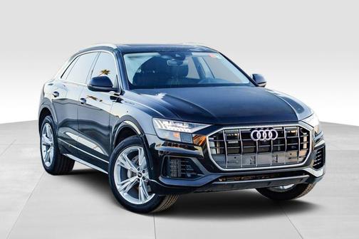 2023 Audi Q8 55 Premium