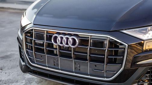 2023 Audi Q8 55 Premium