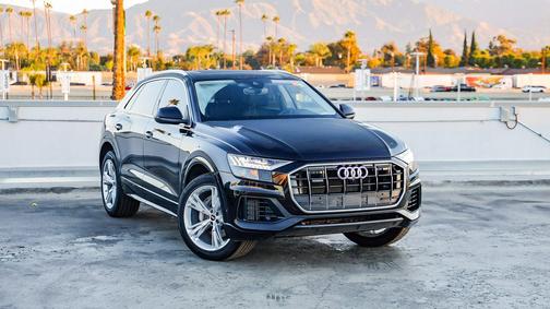 2023 Audi Q8 55 Premium