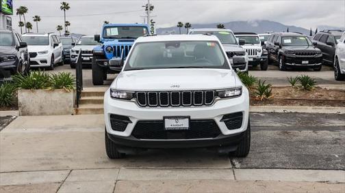 2024 Jeep Grand Cherokee Laredo