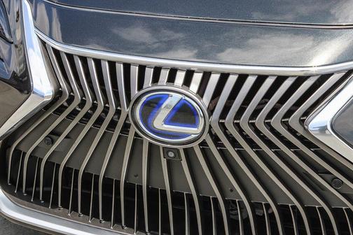 Caviar 2021 Lexus ES 300h Luxury